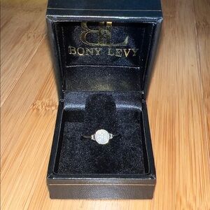 Bony levy 18k white gold and diamond ring
